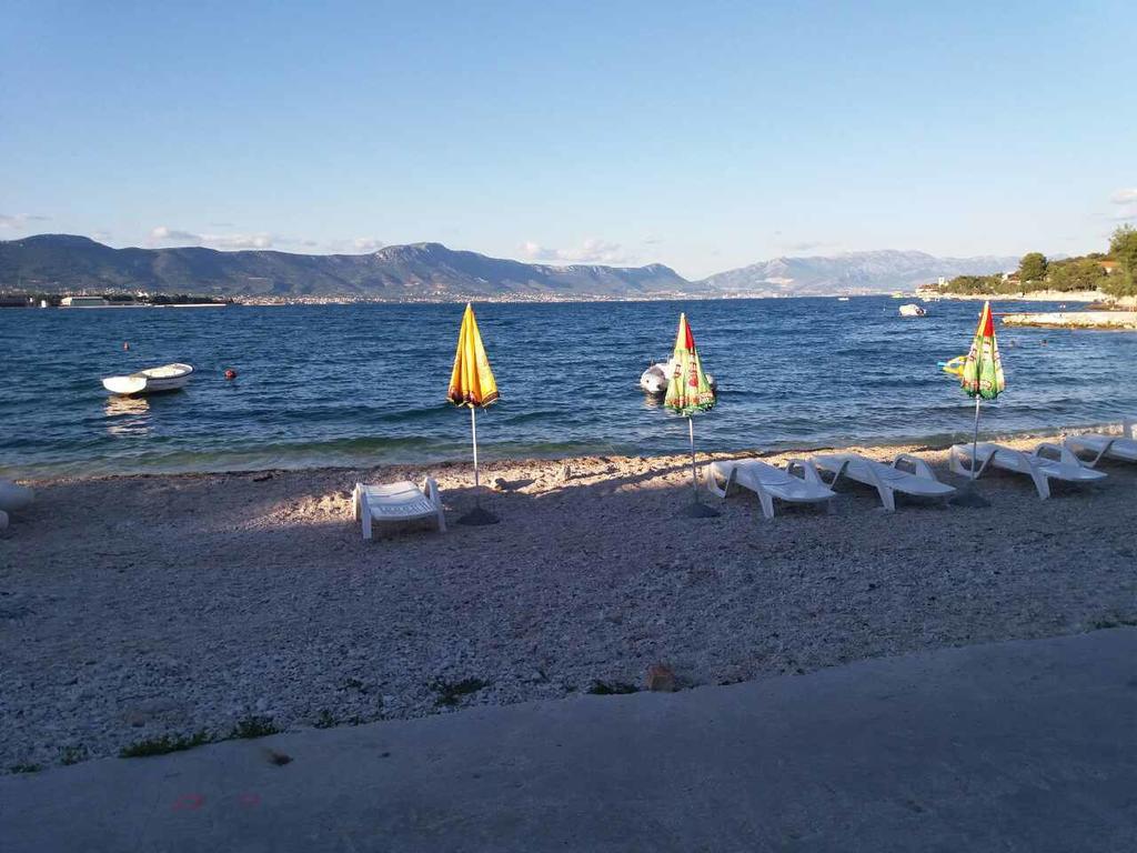Apartments Paola Trogir Eksteriør bilde